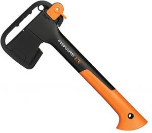 FISKARS Sekera univerzální kemping (1015618)